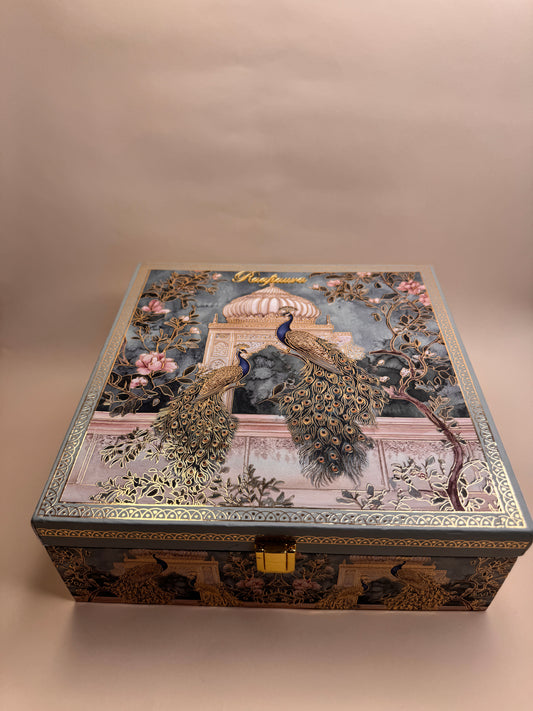 Raafiaura Premium Gifting Box